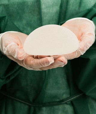 MEME PROTEZİ AMELİYATI